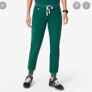 Figs- Hunter Green Joggers Small Tall